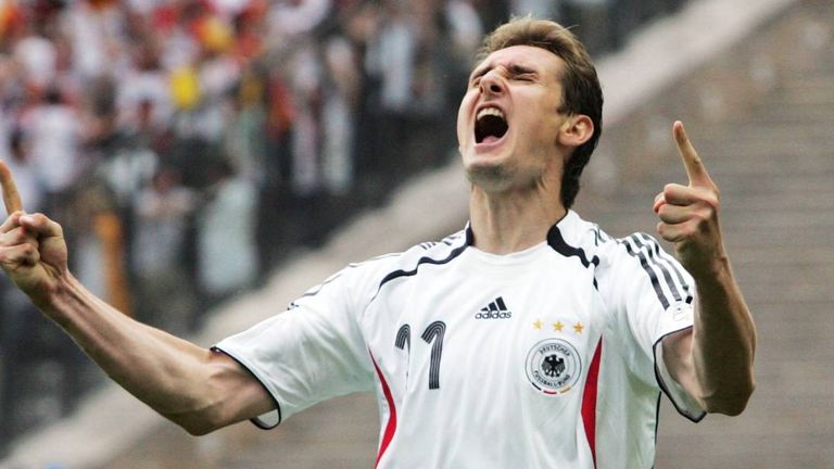 MIROSLAV KLOSE (46): Der deutsche WM-Rekordtorschütze arbeitet seit der vergangenen Saison als Cheftrainer beim 1. FC Nürnberg.