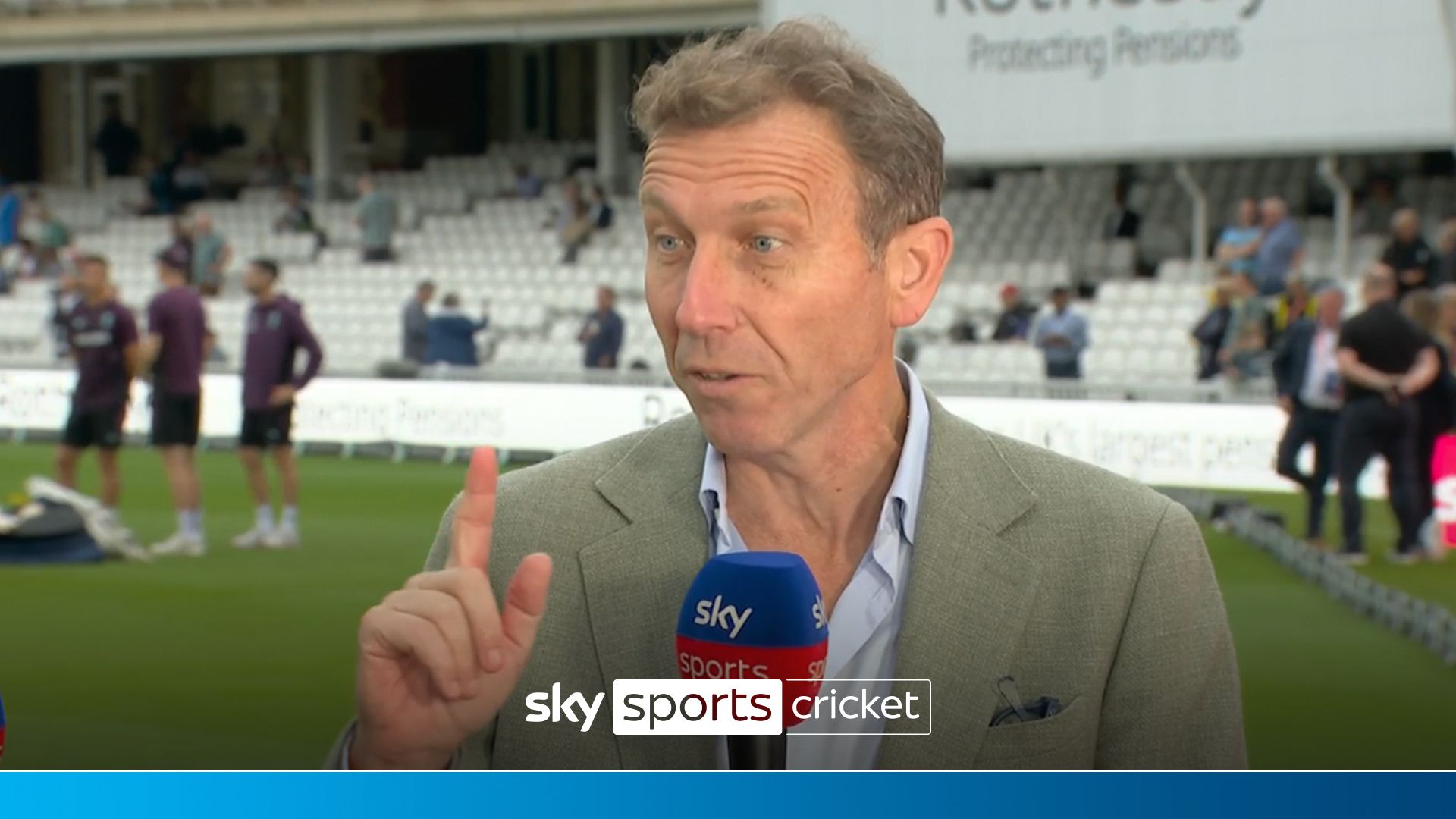 Athers hits back at Australia's England criticism: 'SO over the top...it's unbelievable!'
