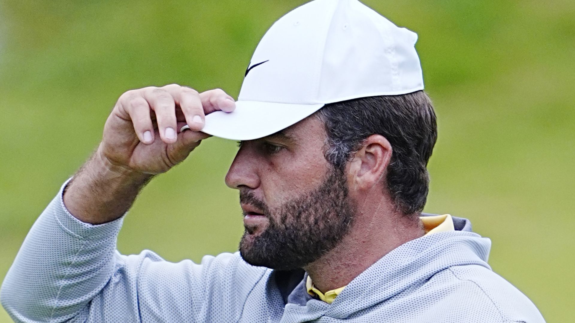 Scheffler jumps clear of Fitzpatrick to grab halfway lead at The Open