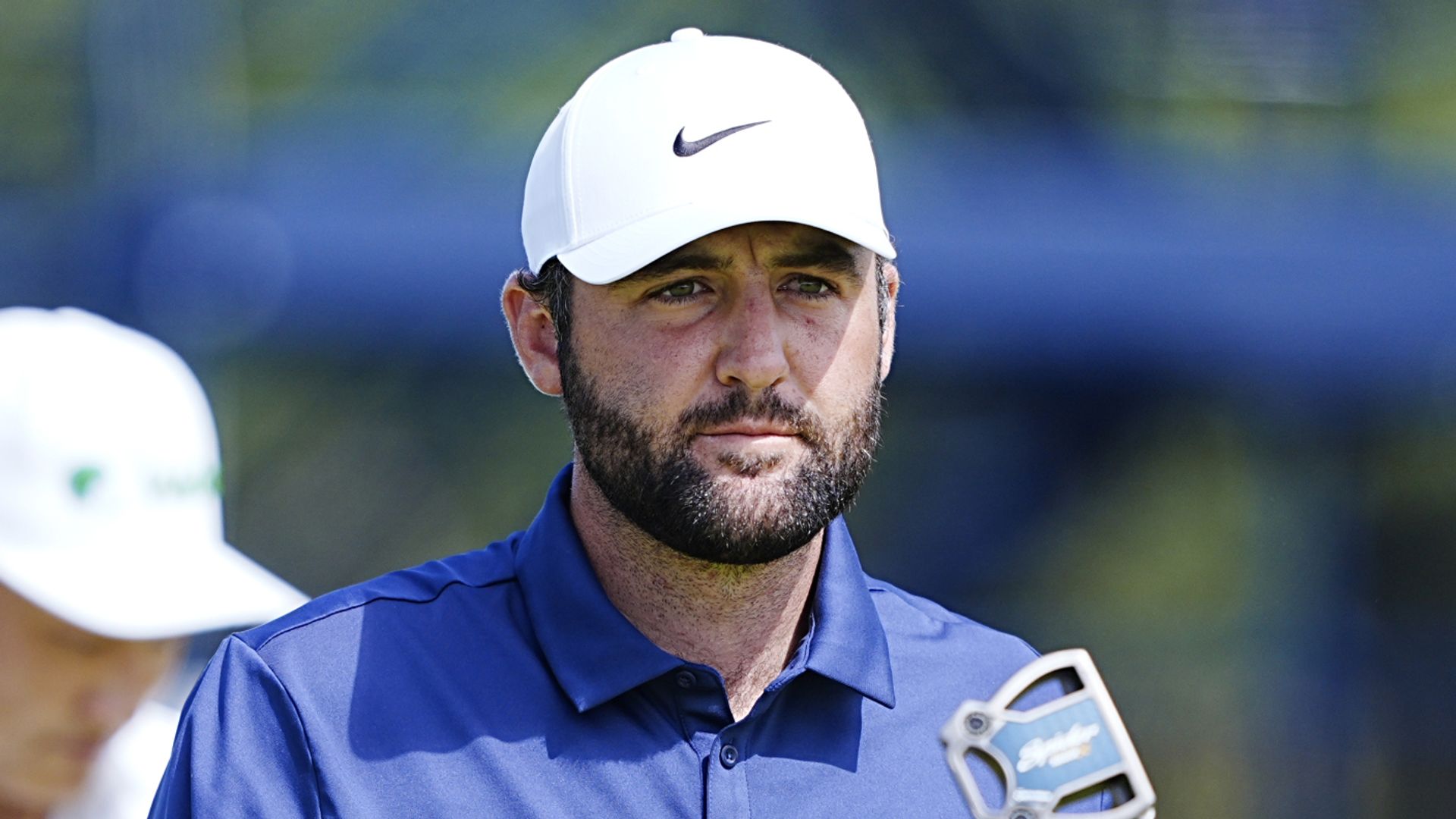Scheffler makes strong start to leave McIlroy trailing