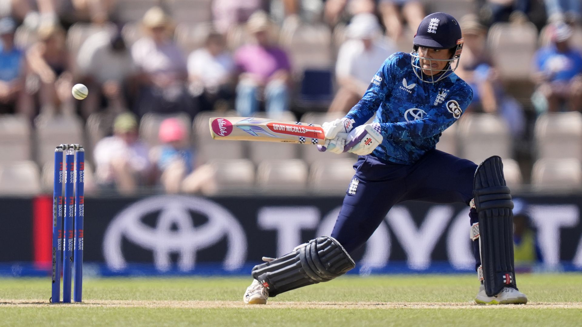 Scorecard: England vs India second Women's ODI