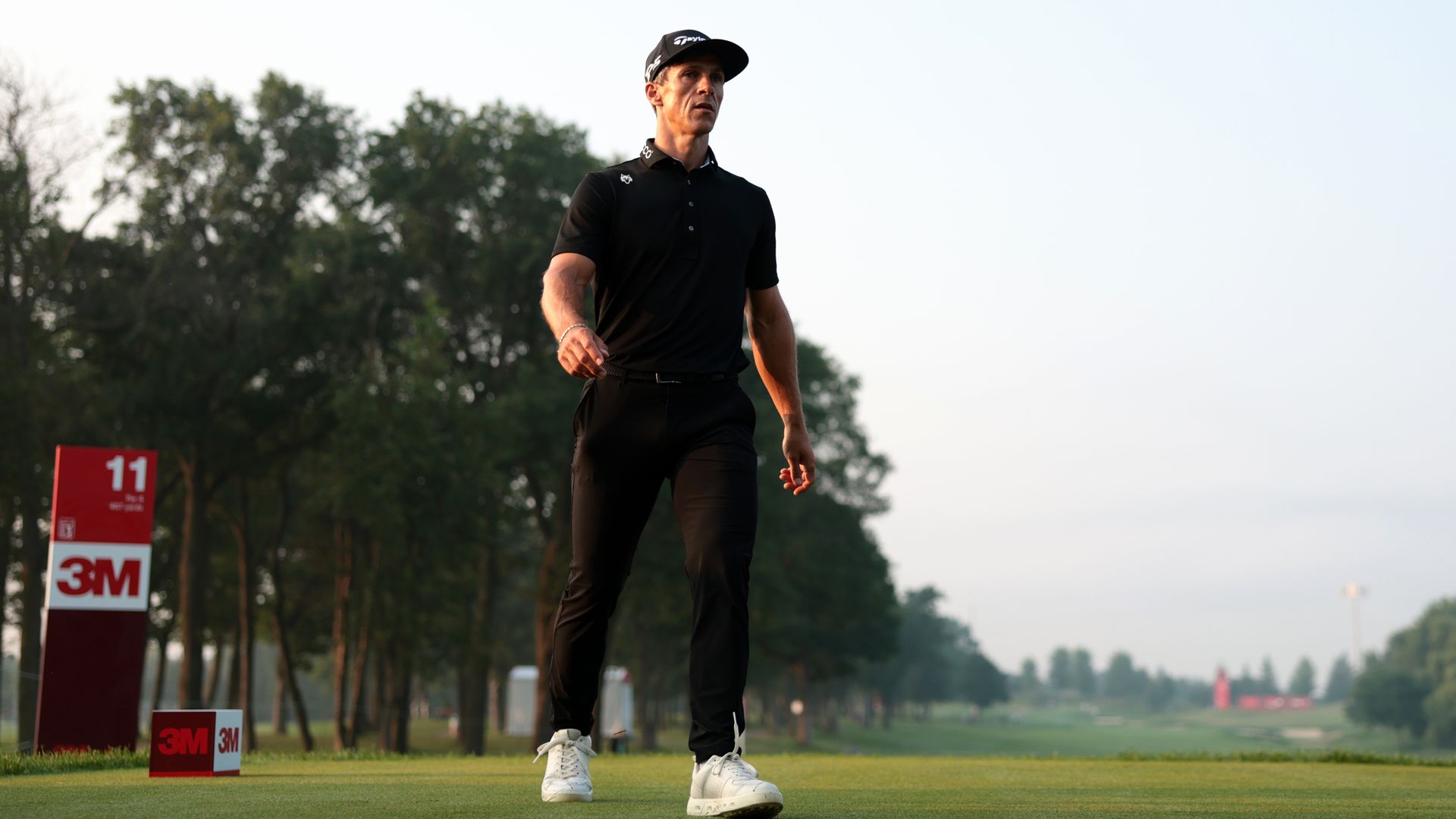 Olesen signs for rollercoaster 66 to lead 3M Open at halfway