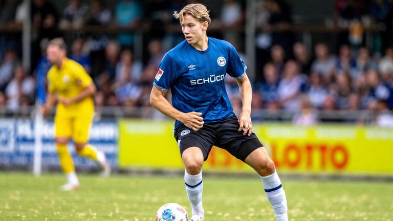 Arminia Bielefeld: 84,95€ + 15€ Spielername + 5€ Liga-Logo - Gesamtpreis: 104,95€