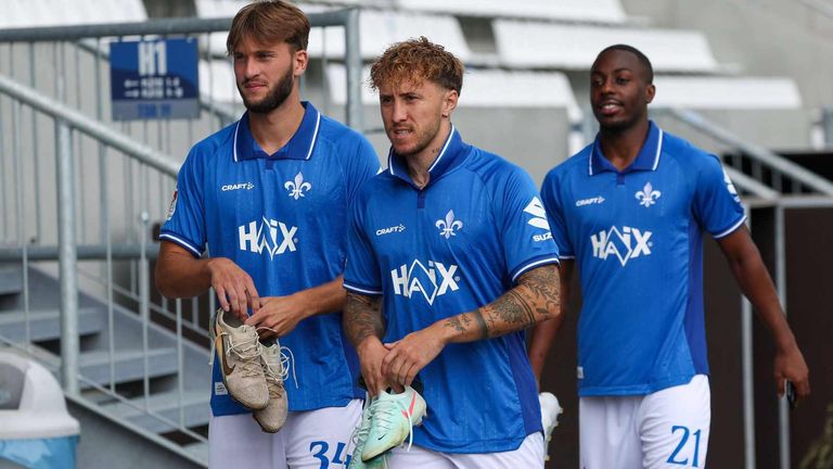 SV Darmstadt 98: 84,98€ + 13,50€ Spielername + 3€ Liga-Logo - Gesamtpreis: 116,85€