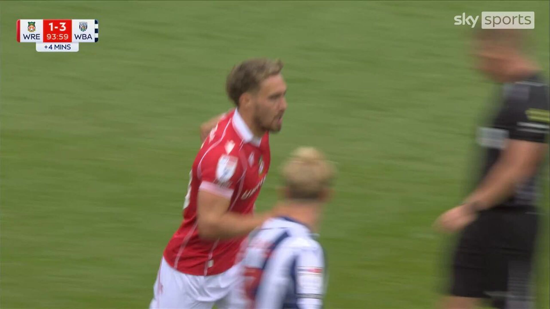 Smith scores late consolation for Wrexham