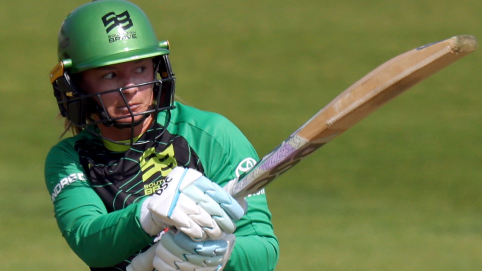 Wyatt-Hodge and Devine help Southern Brave to 15-run victory over Birmingham Phoenix