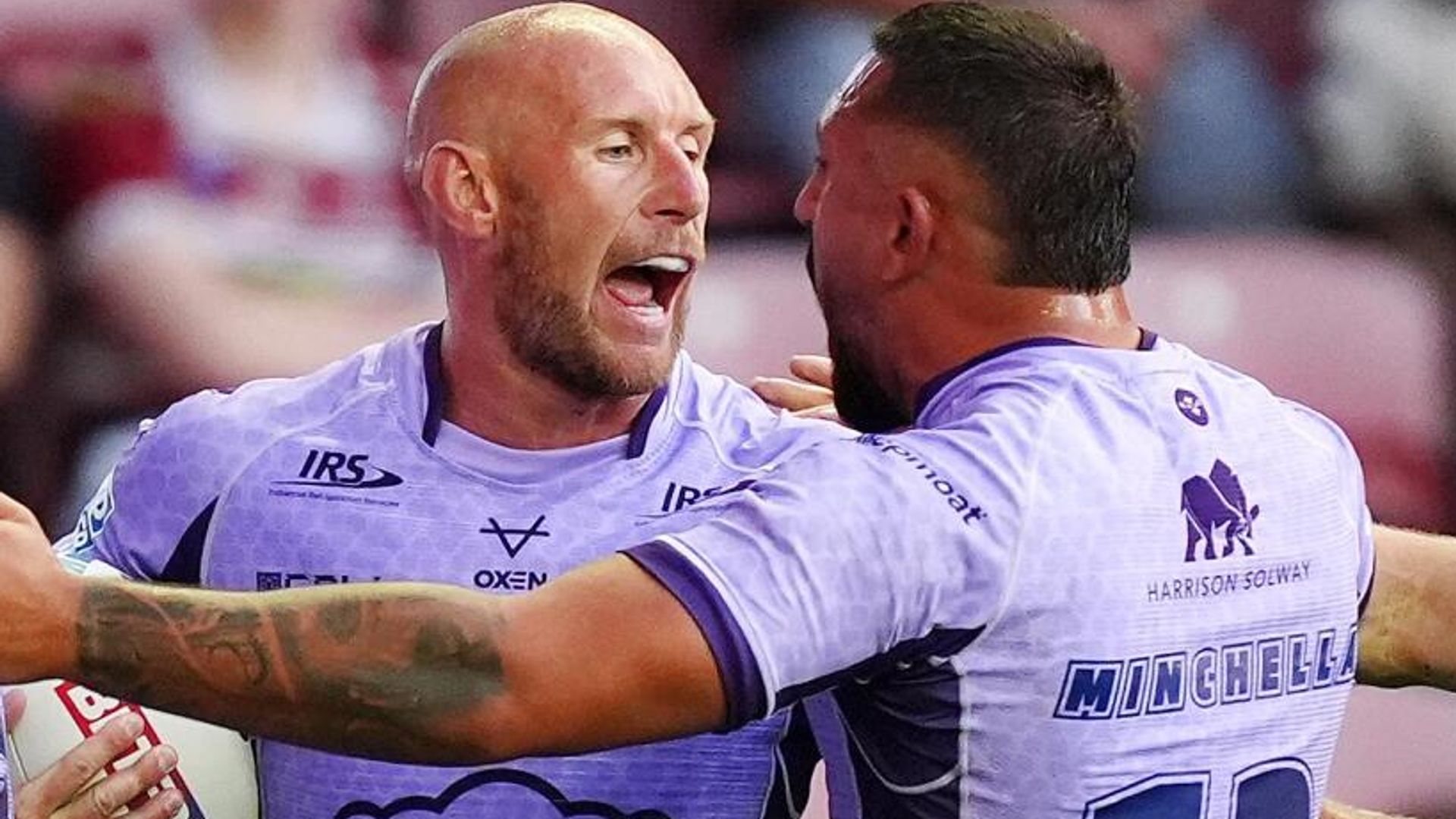 Hull KR hold off Wigan in dramatic finale to move six points clear