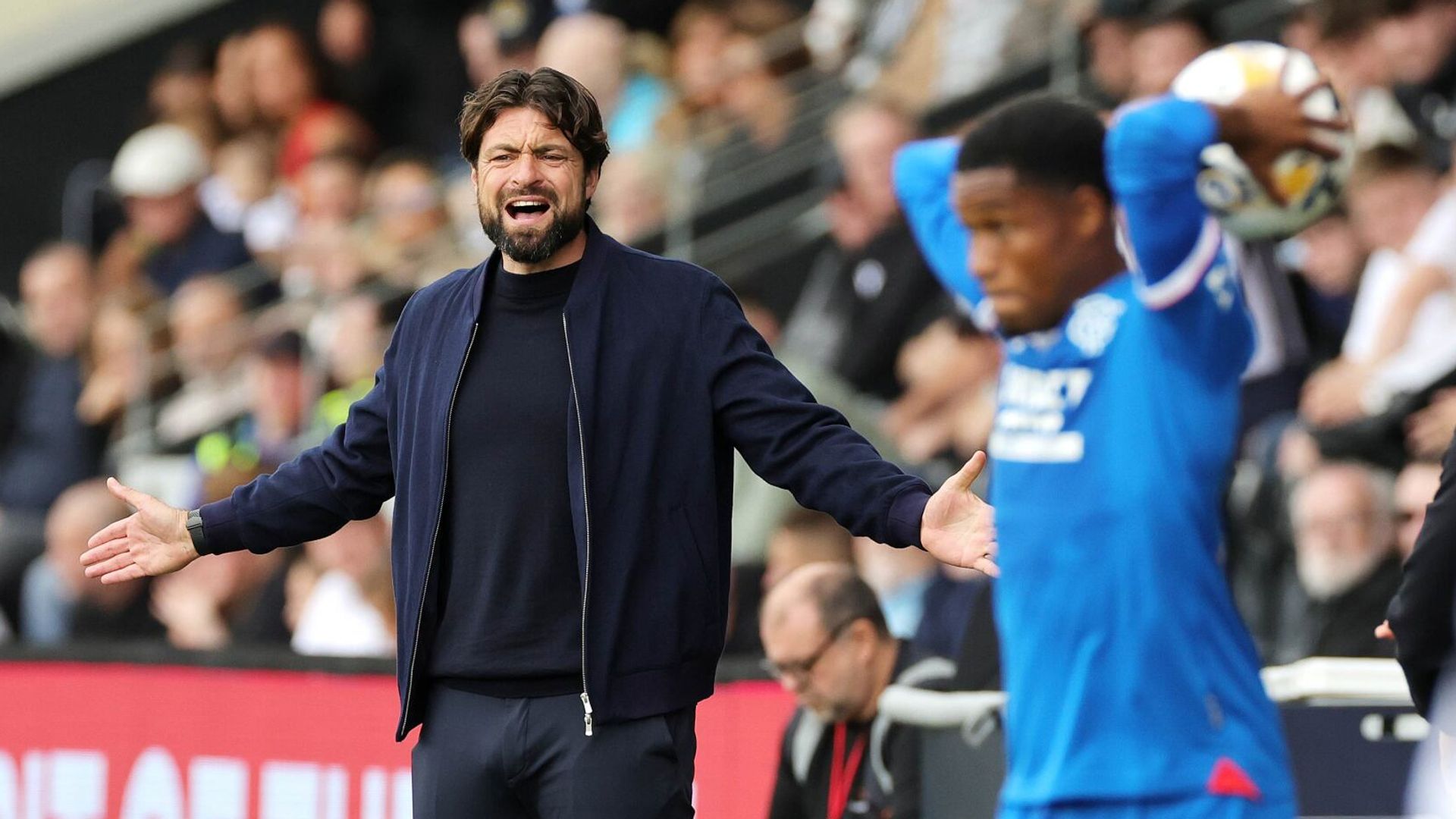 'Powder-puff' Rangers salvage draw but Martin still without league win