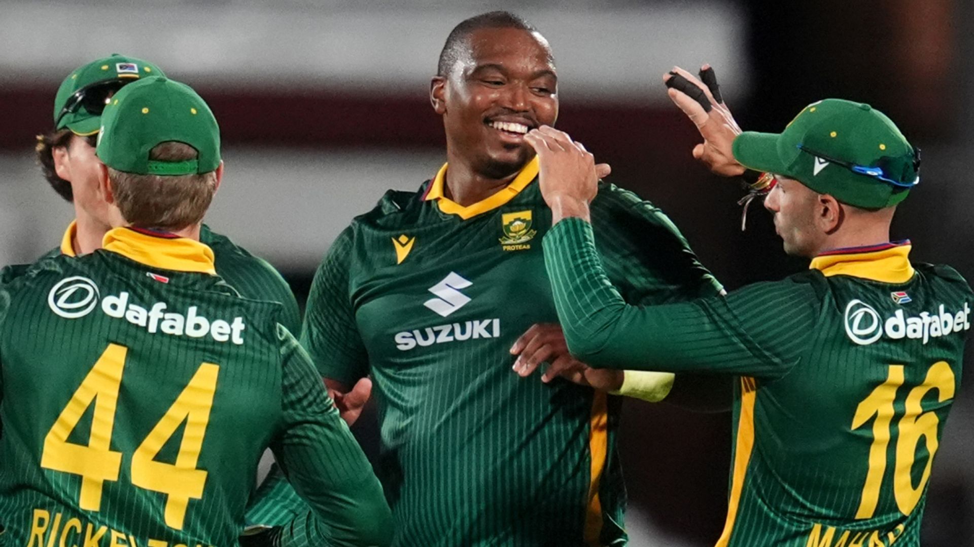 South Africa pip England in ODI thriller to secure series win