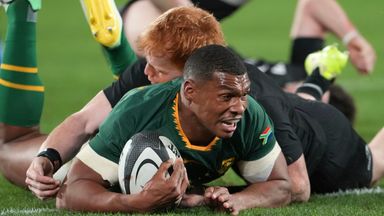 Damian Williamse scores a try for South Africa in their record win over New Zealand