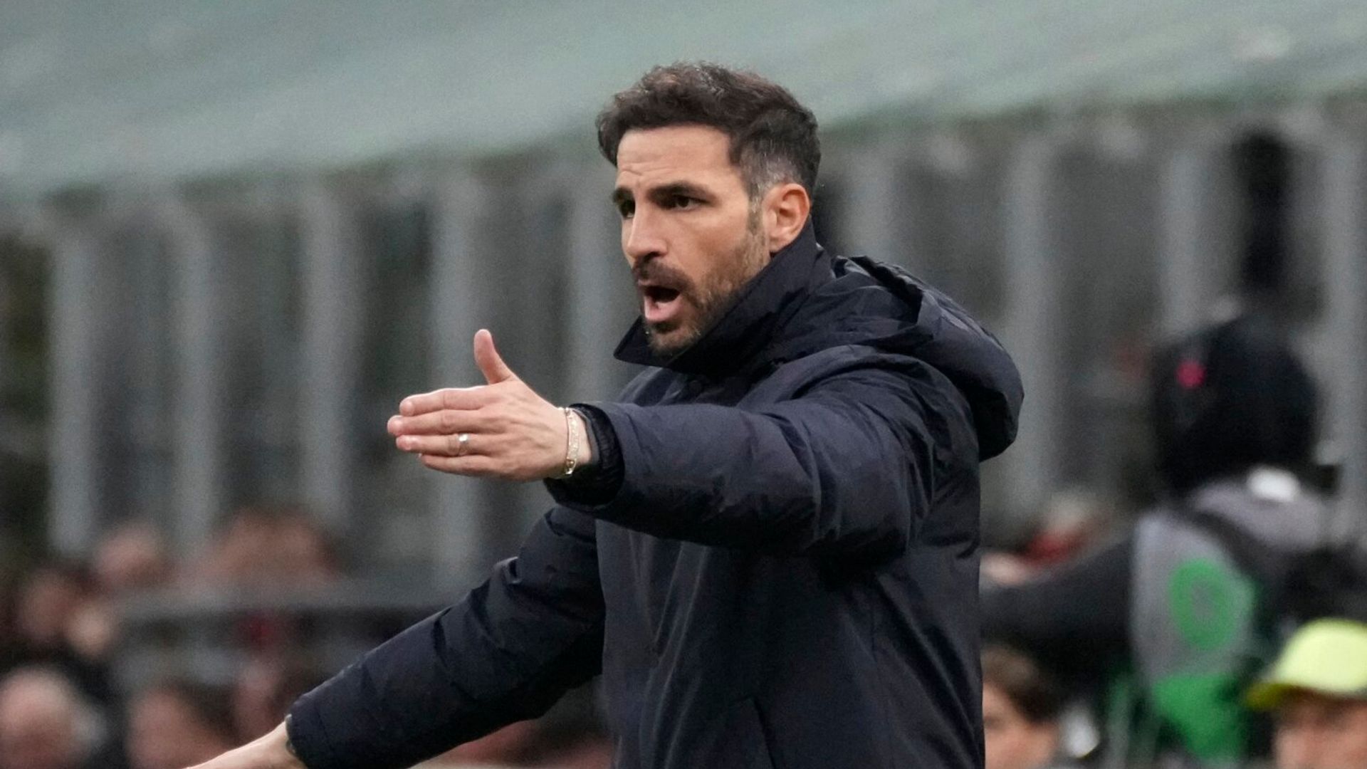 'Respect' - Fabregas refuses to comment on Man Utd job