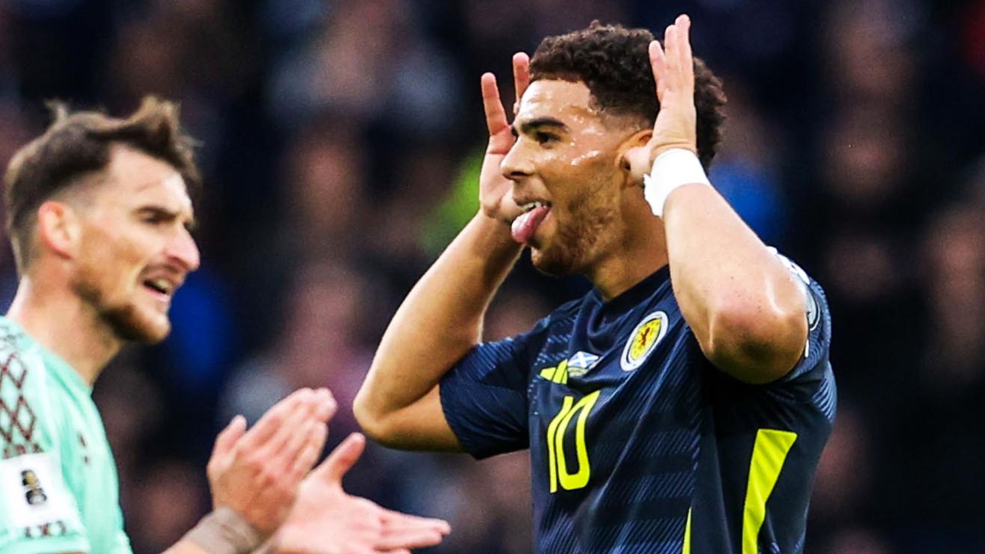 Unconvincing Scotland beat Belarus to keep World Cup hopes alive
