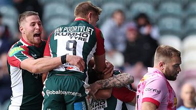 Leicester Tigers celebrate victory over Harlequins in the Gallagher PREM