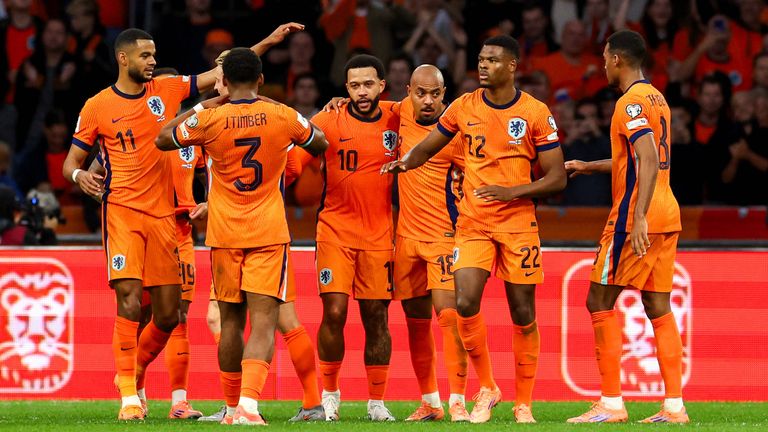 Memphis Depay trifft gegen Finnland doppelt.