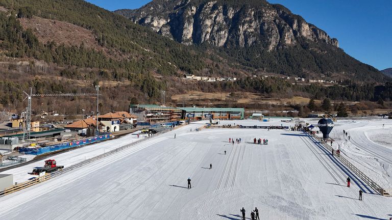 Tesero: Cross-Country Skiing Stadium - Sportarten: Skilanglauf und Nordische Kombination (Skilanglauf).