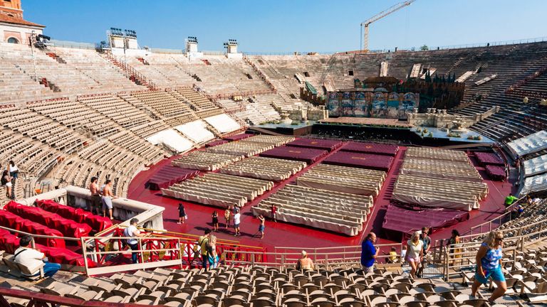 Verona: Olympic Arena - Abschlusszeremonie.