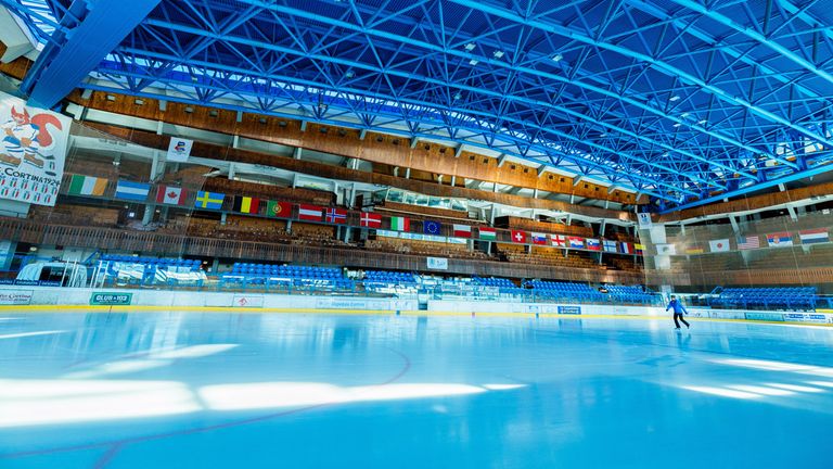 Cortina d'Ampezzo: Curling Olympic Stadium - Sportart: Curling.