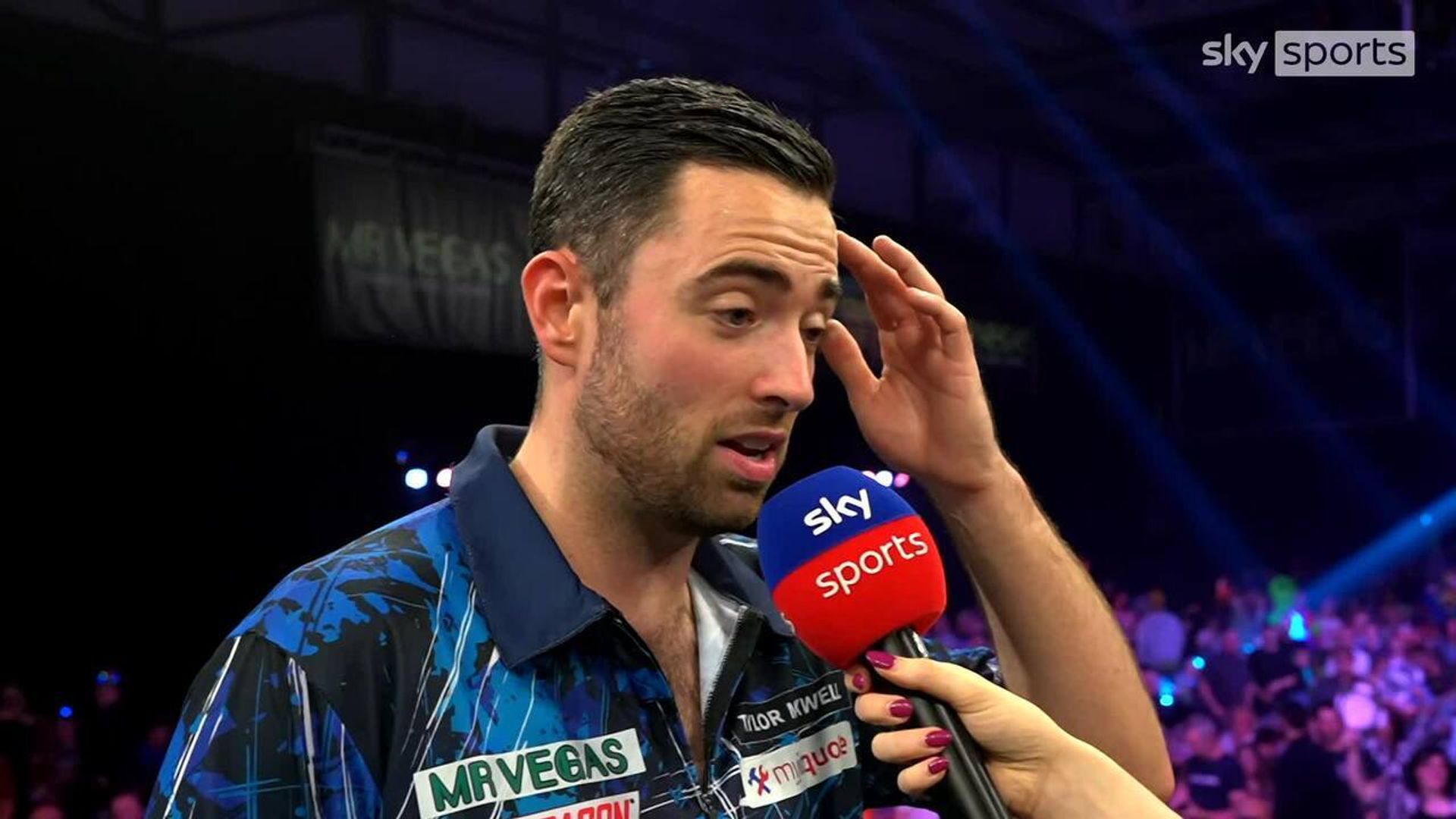 'I couldn't get my head off the pillow' | Humphries reveals back spasm injury