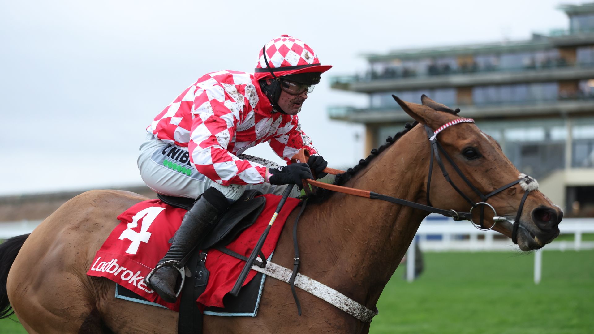 Jango Baie stamps his class on 1965 Chase