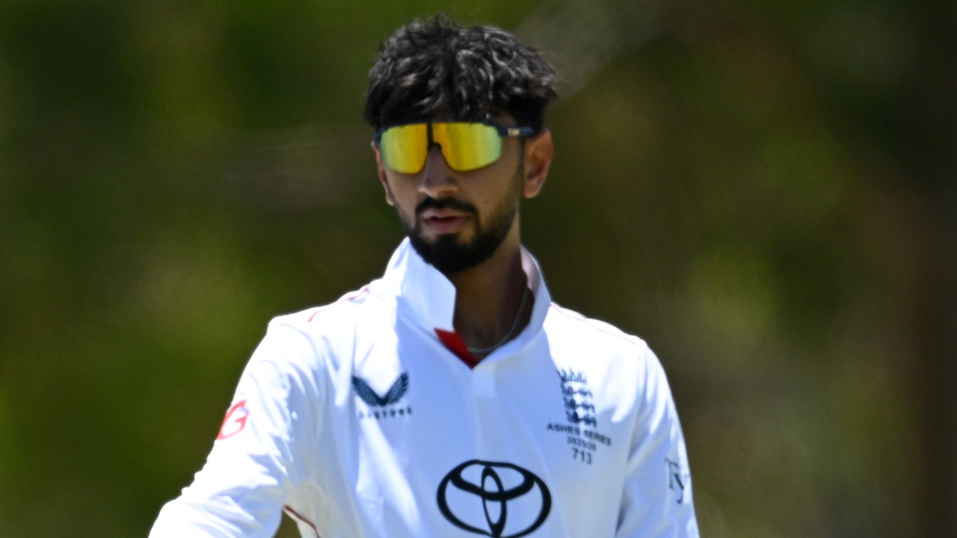 Bashir struggles in Ashes warm-up, so will England go all pace in Perth?