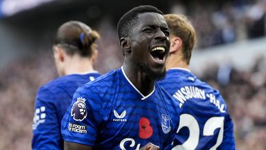 Everton's Idrissa Gueye celebrates scoring the opening goal