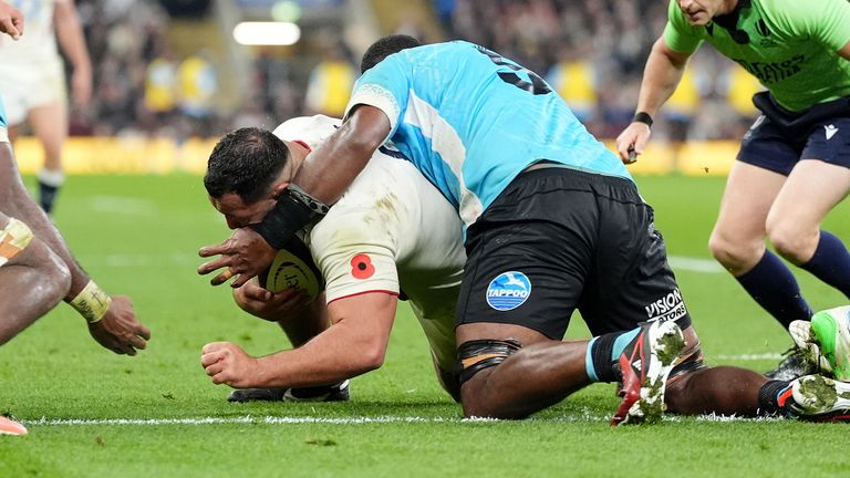 Ellis Genge scored early into the second half for England, for Fiji kept responding 