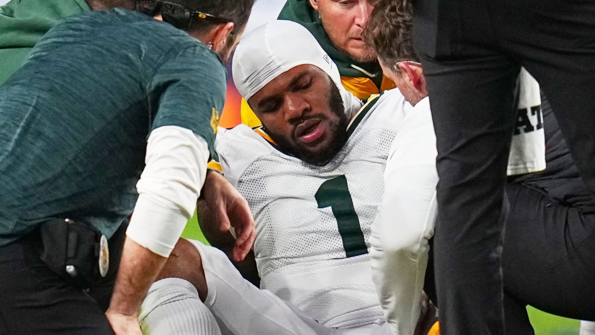 Packers star Parsons suffers suspected torn ACL