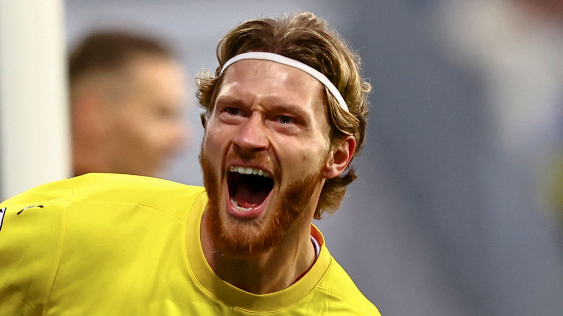 Scot Prem latest: Celtic in talks to sign striker Hogh