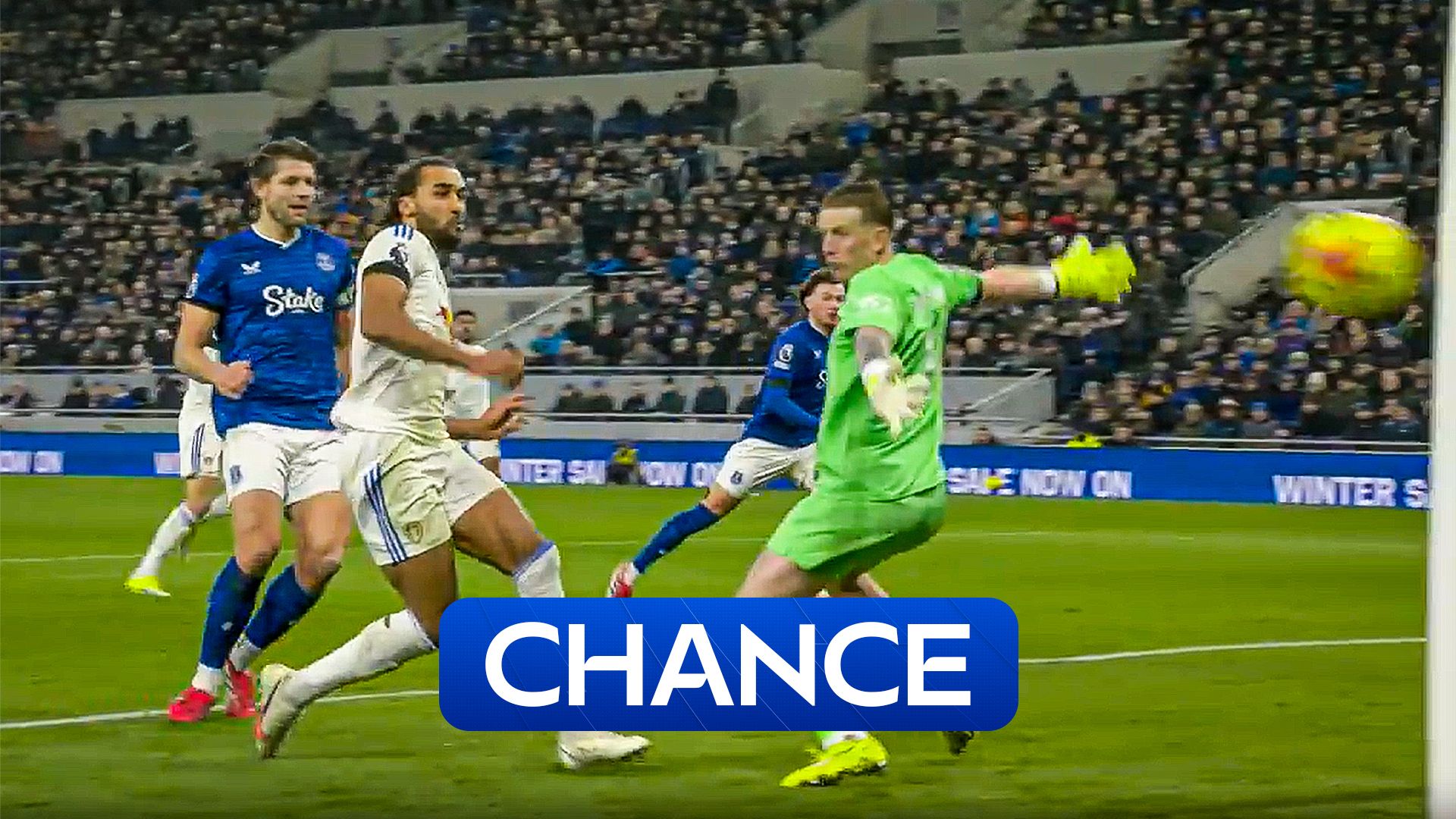 Another big chance for Leeds as Calvert-Lewin hits the post!