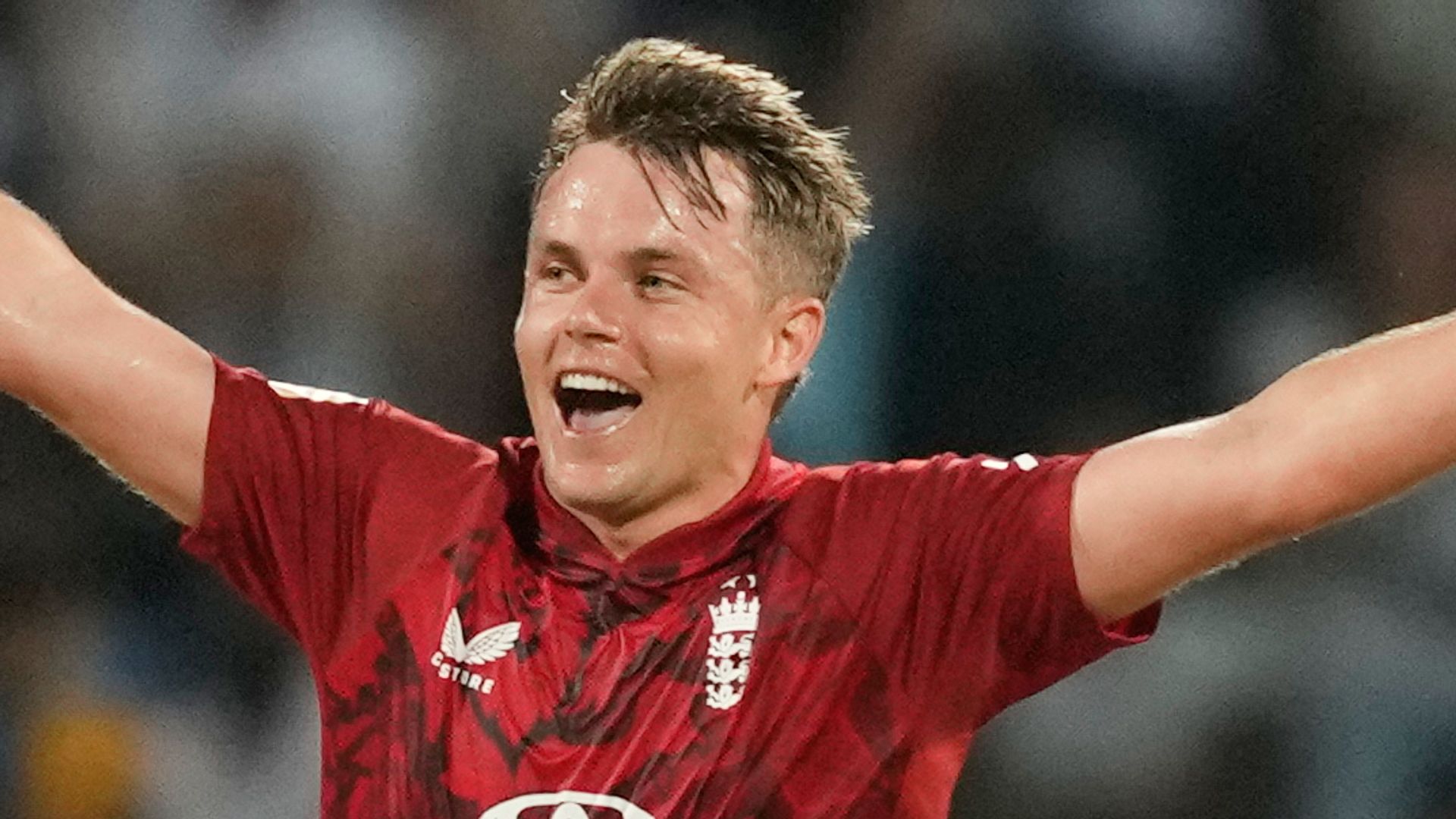 Curran takes hat-trick as England beat Sri Lanka in first T20