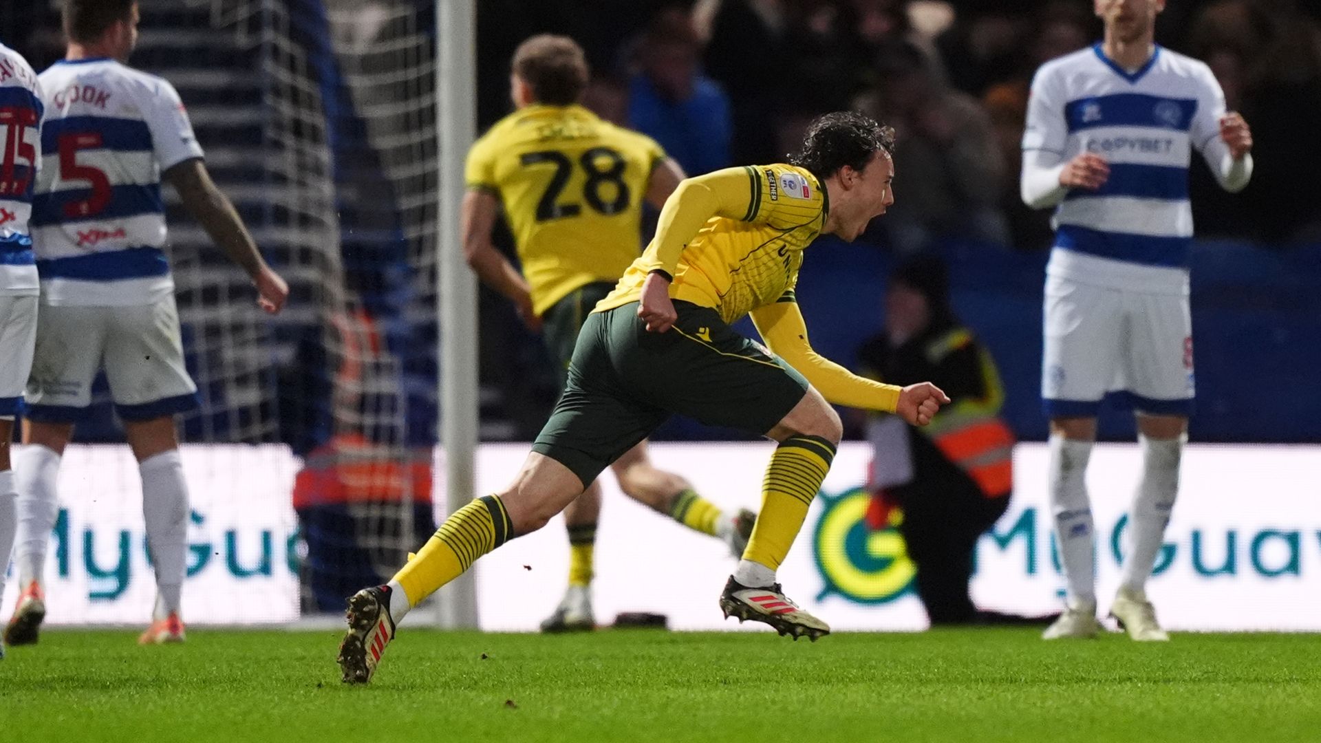 Wrexham stun 10-player QPR with late turnaround win