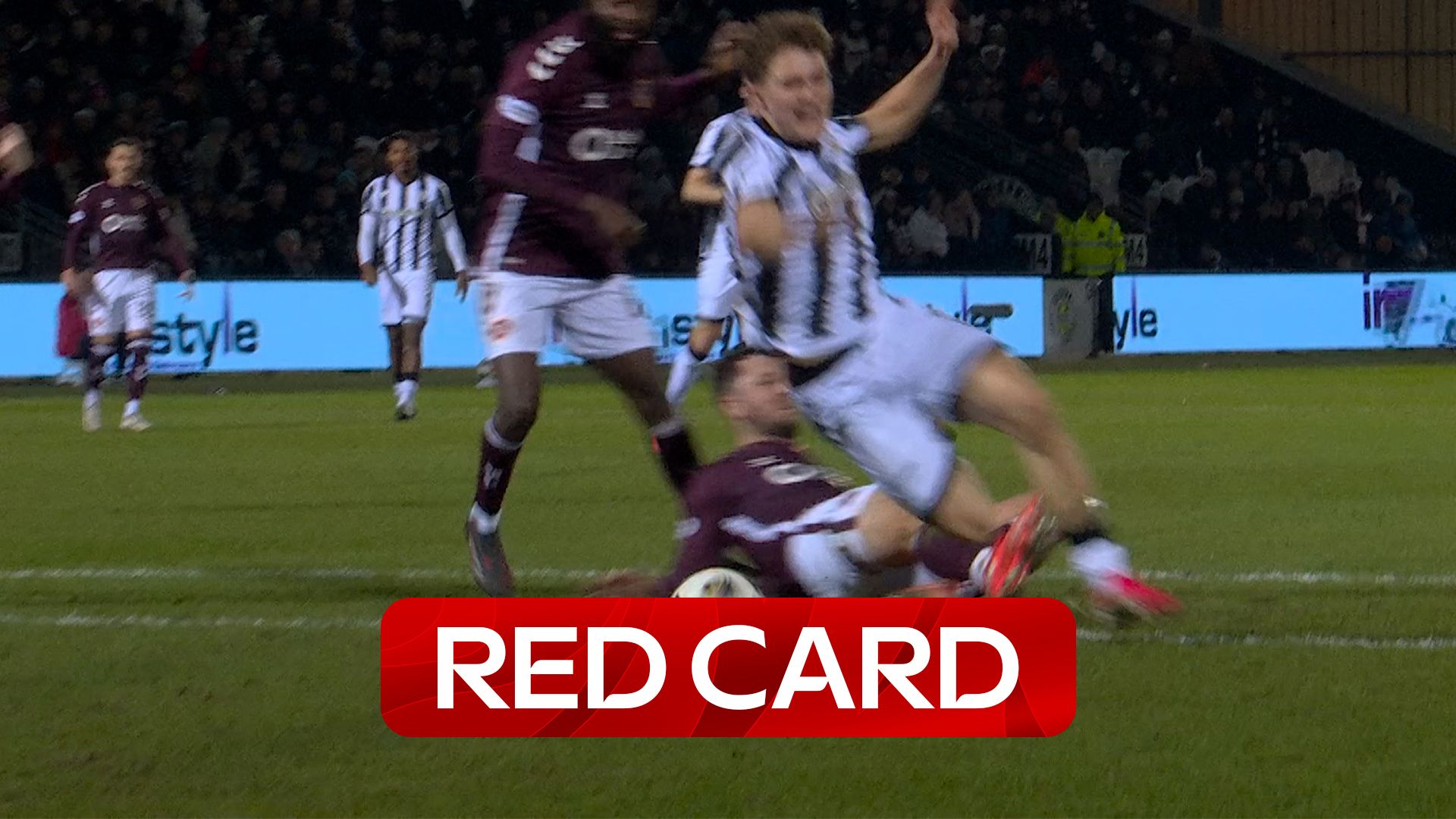 'That's a big loss for Hearts! | Halkett shown red