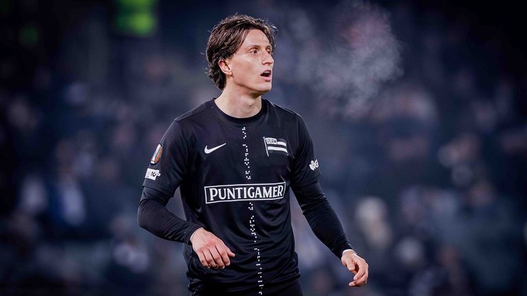 Tim Oermann kehrt frühzeitig aus Leihe bei Sturm Graz zurück nach Leverkusen.