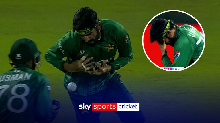 Usman Tariq makes huge blunder with a big dropped catch that denies Pakistan a wicket