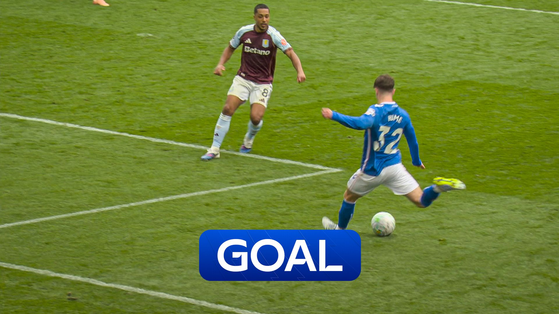 Hume pulls one back for Sunderland