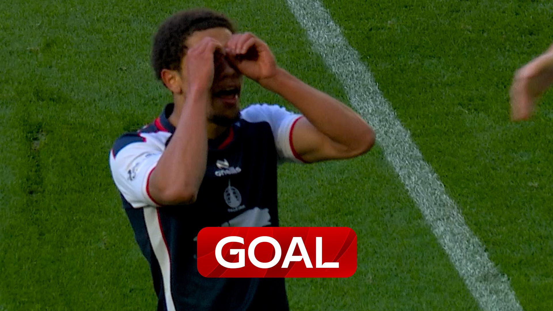 ‘Sensational!’ | Wilson fires stunning half-volley to reduce deficit against Celtic