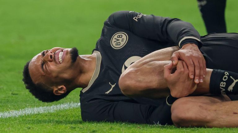 Felix Nmecha (BVB) erlitt eine Aussenbandverletzung im Knie. Trainer Kovac: ''Nicht zu früh einsteigen". Endgültige Entscheidung noch offen.