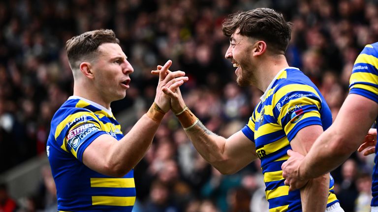 Ashton teve um dia de campo com uma dobradinha, incluindo um esforço de interceptação de 70 metros 