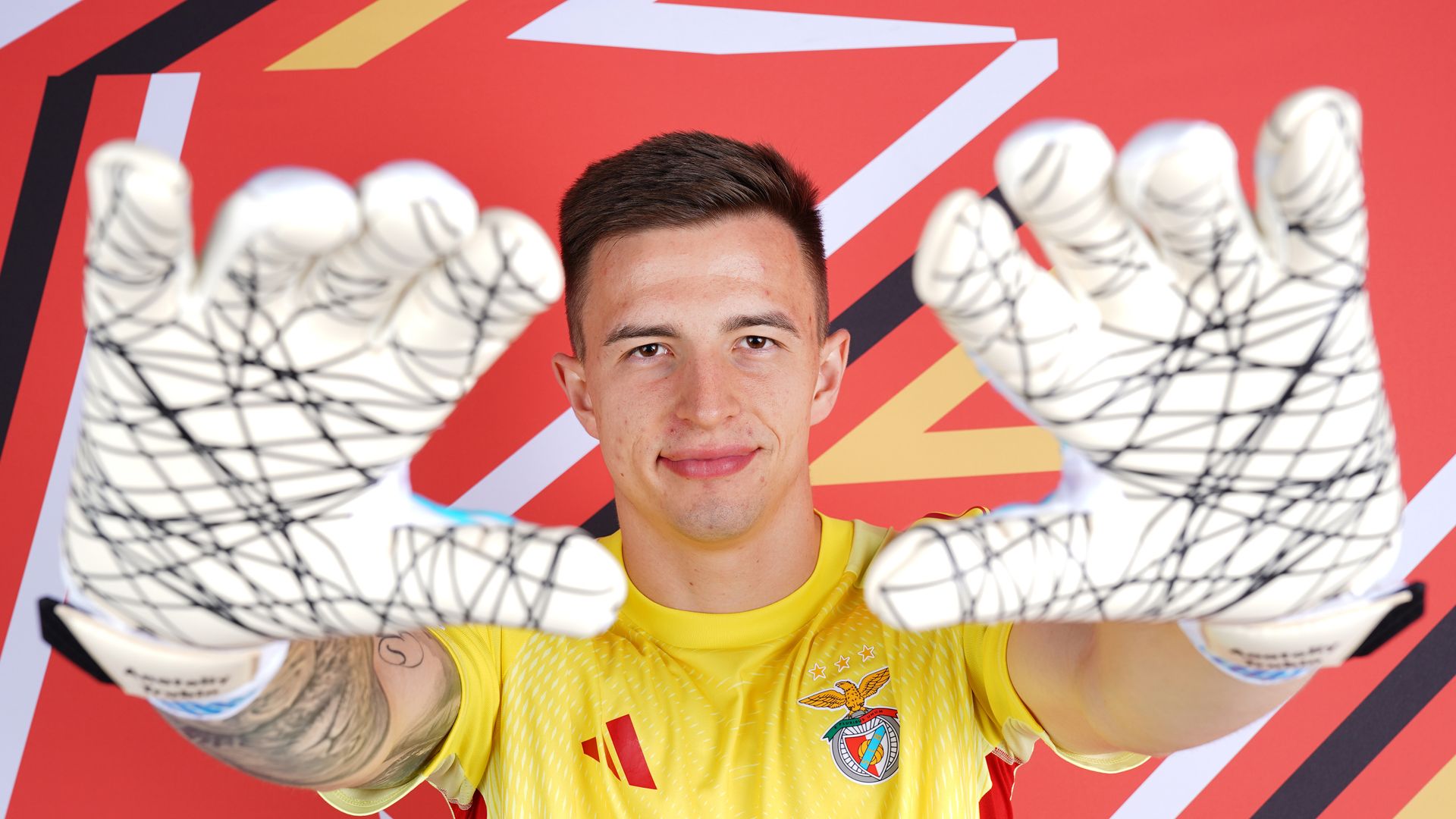 Benfica goalkeeper talks Mourinho, De Zerbi and THAT Champions League goal