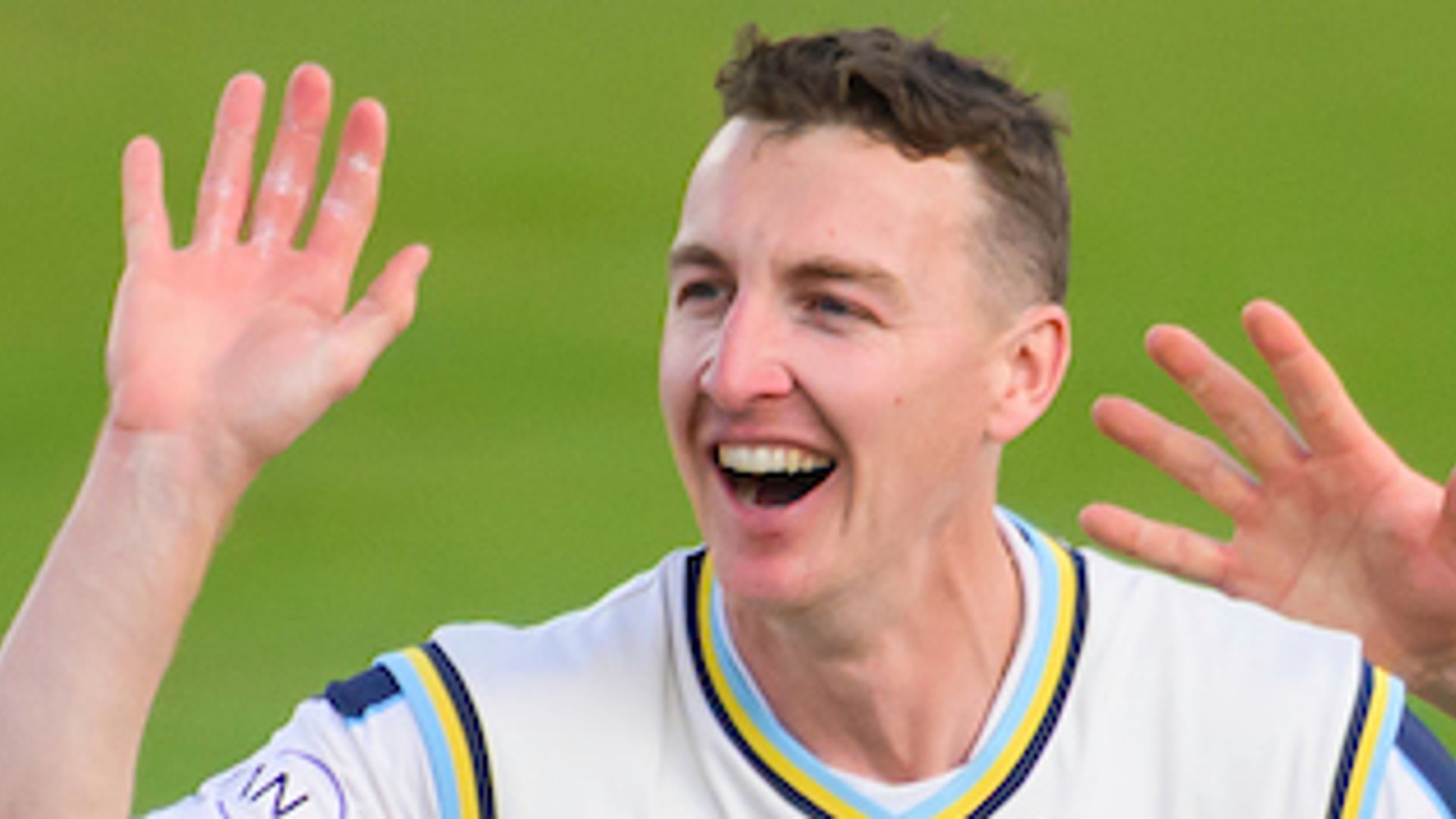 Brook takes shock wickets as Yorkshire close on victory over Surrey