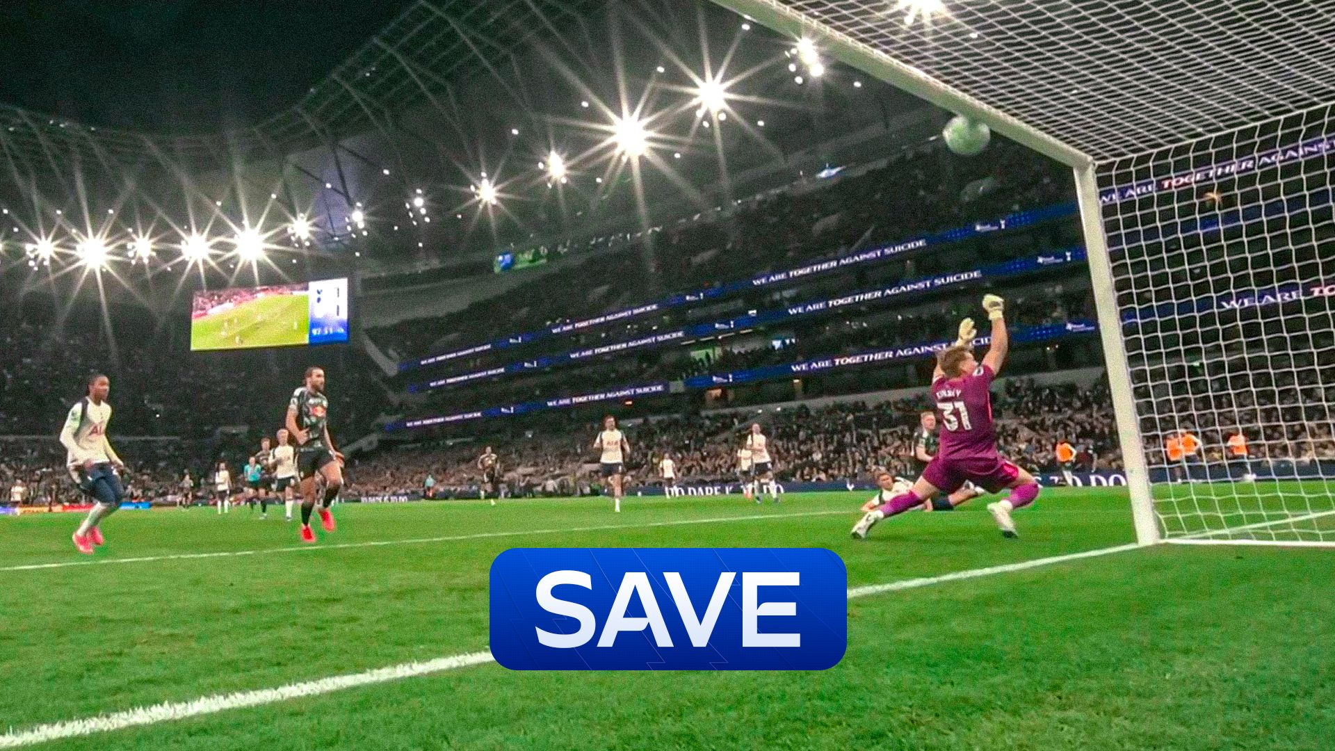 'What a reflex stop that is!' | Kinsky's wonder save earns Spurs a point 