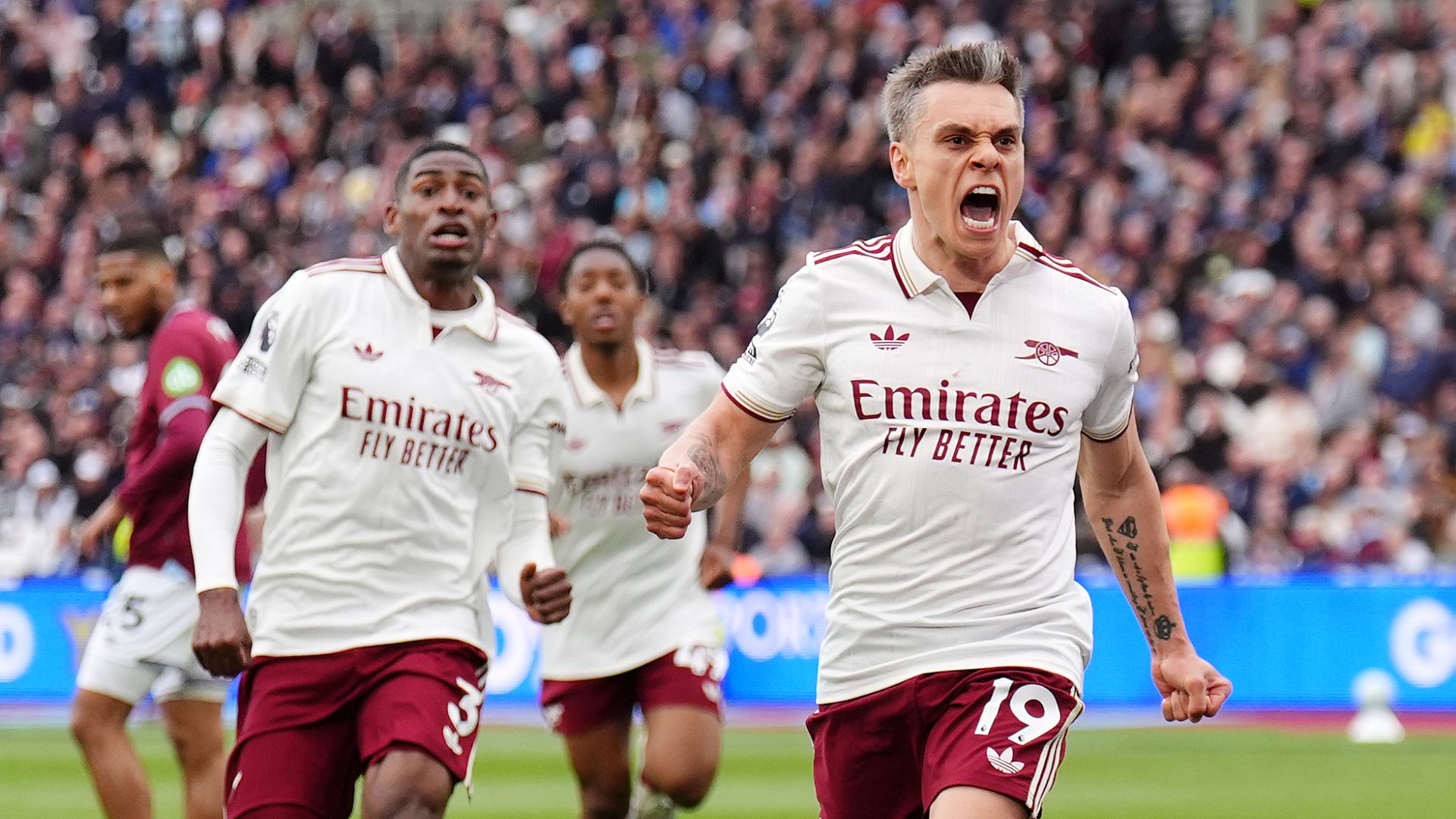 Arsenal survive incredible late VAR drama to close in on PL title