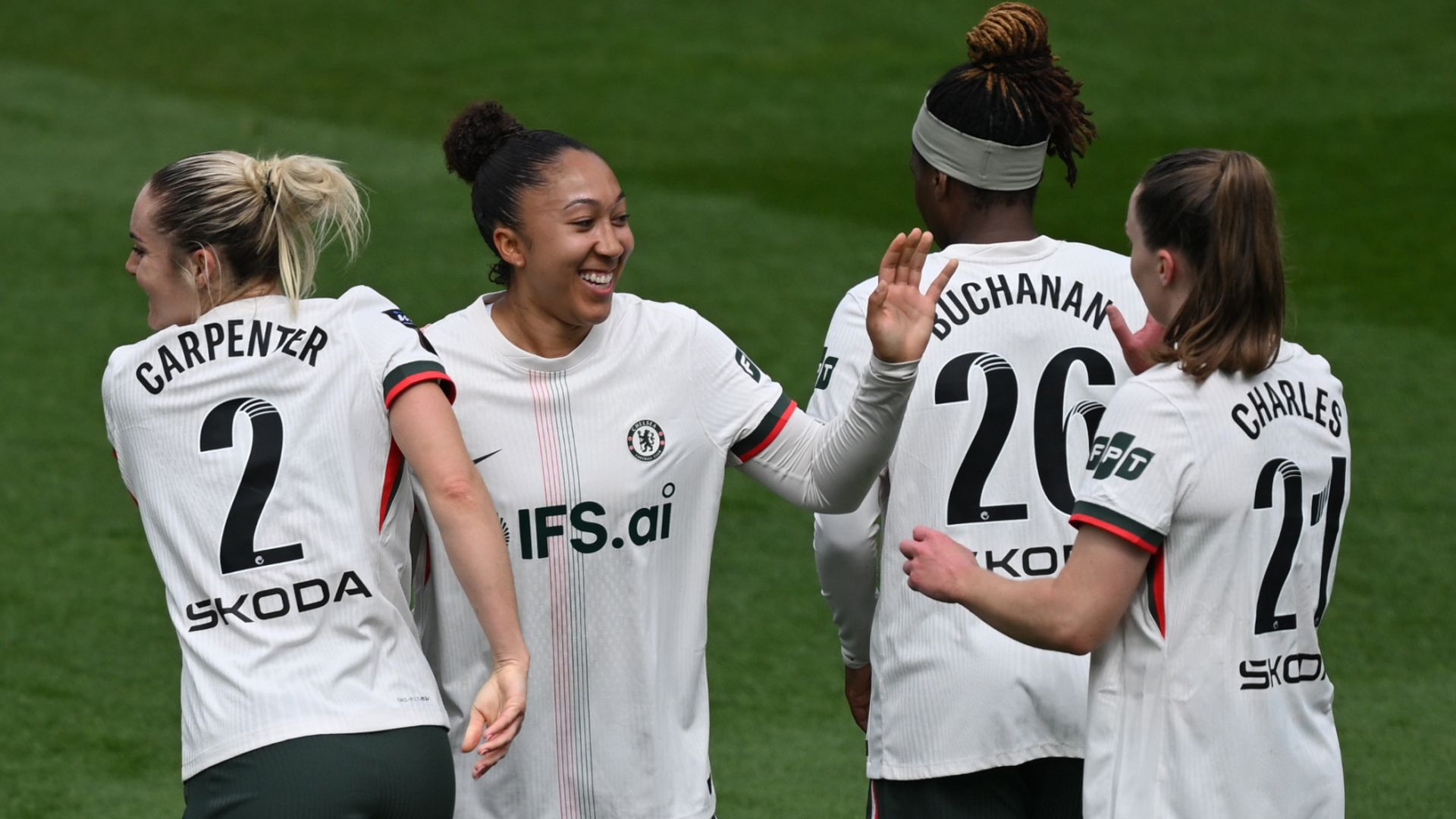 WSL: James nets pair of stunners to put Chelsea 3-0 up at Leicester LIVE!