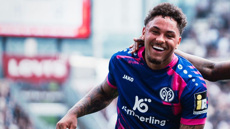 ARMINDO SIEB (Sturm, 23) - ausgeliehen an den 1. FSV Mainz 05, Vertrag bis 30.06.2027
