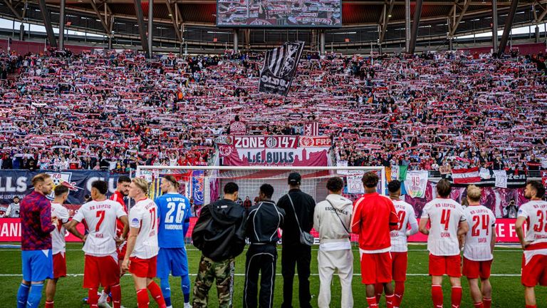 PLATZ 11: RB Leipzig (Red Bull Arena)
Durchschnitt: 44.164 (Kapazität: 47.069)