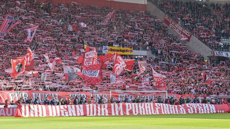 PLATZ 16: SC Freiburg (Europa-Park-Stadion)
Durchschnitt: 34.118 (Kapazität: 34.700)