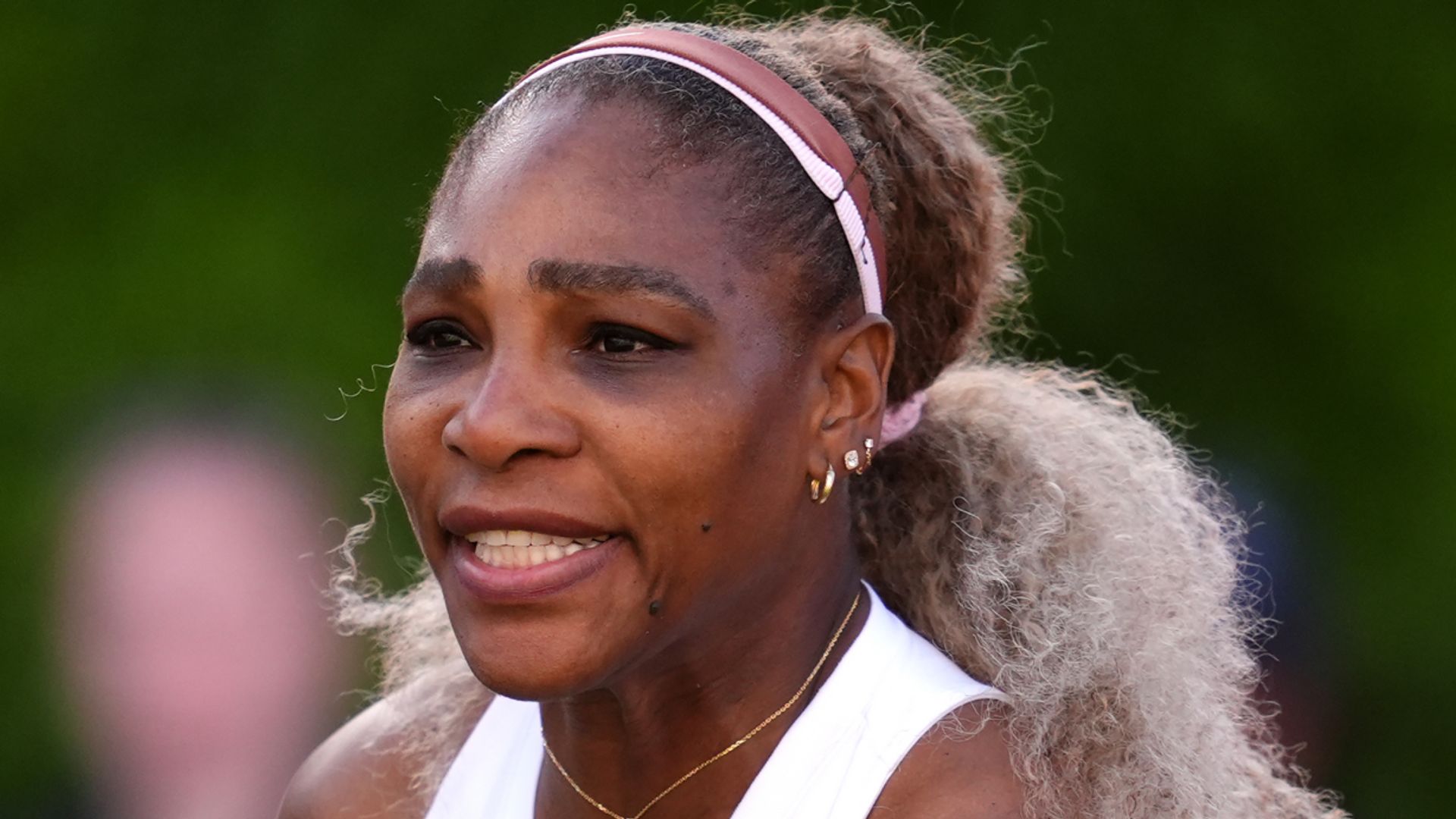 Serena Williams makes winning comeback after four-year absence