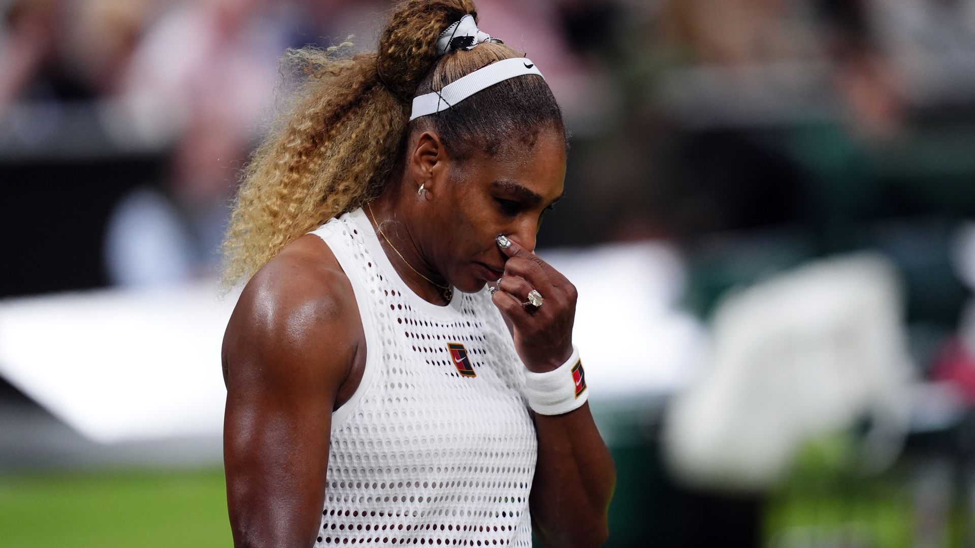 Battling Serena suffers Wimbledon defeat on much-anticipated return