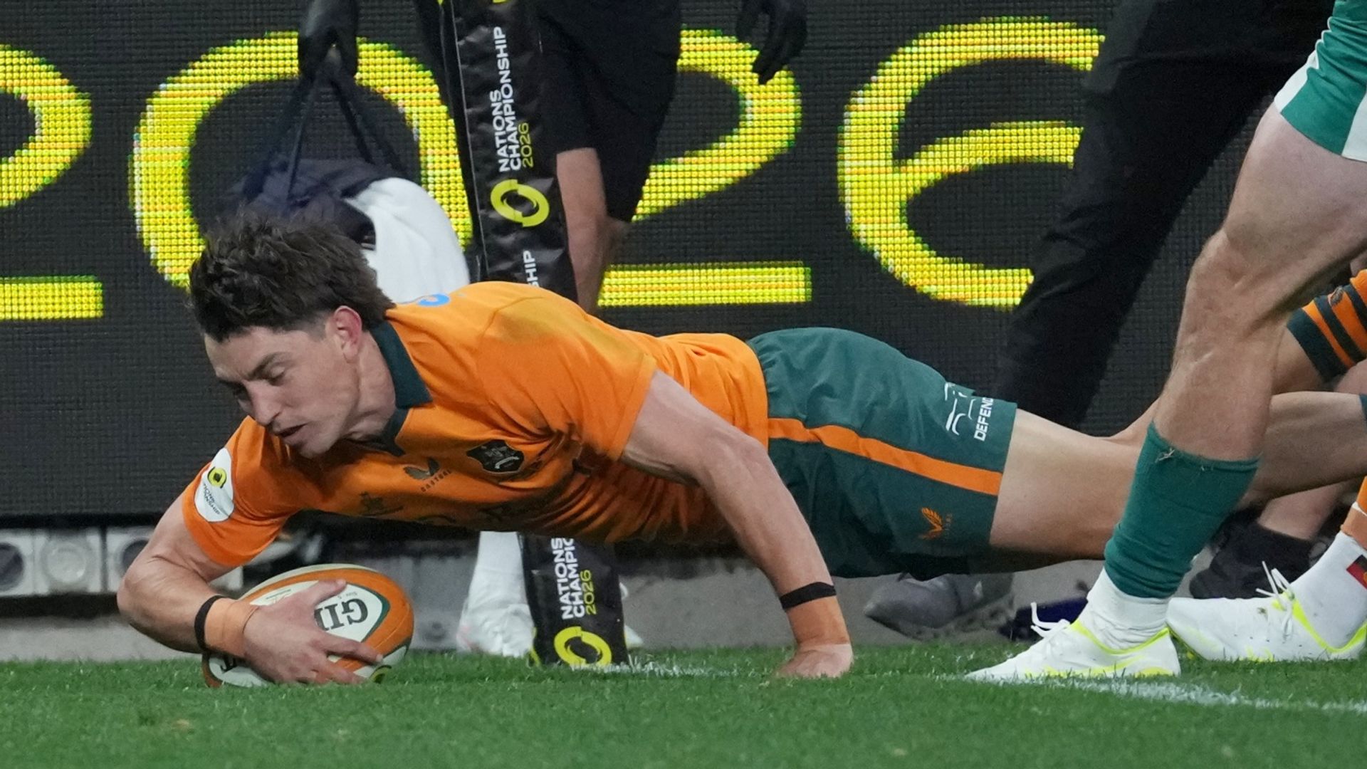 Nations Championship LIVE! Lead continues to change in Australia vs Ireland