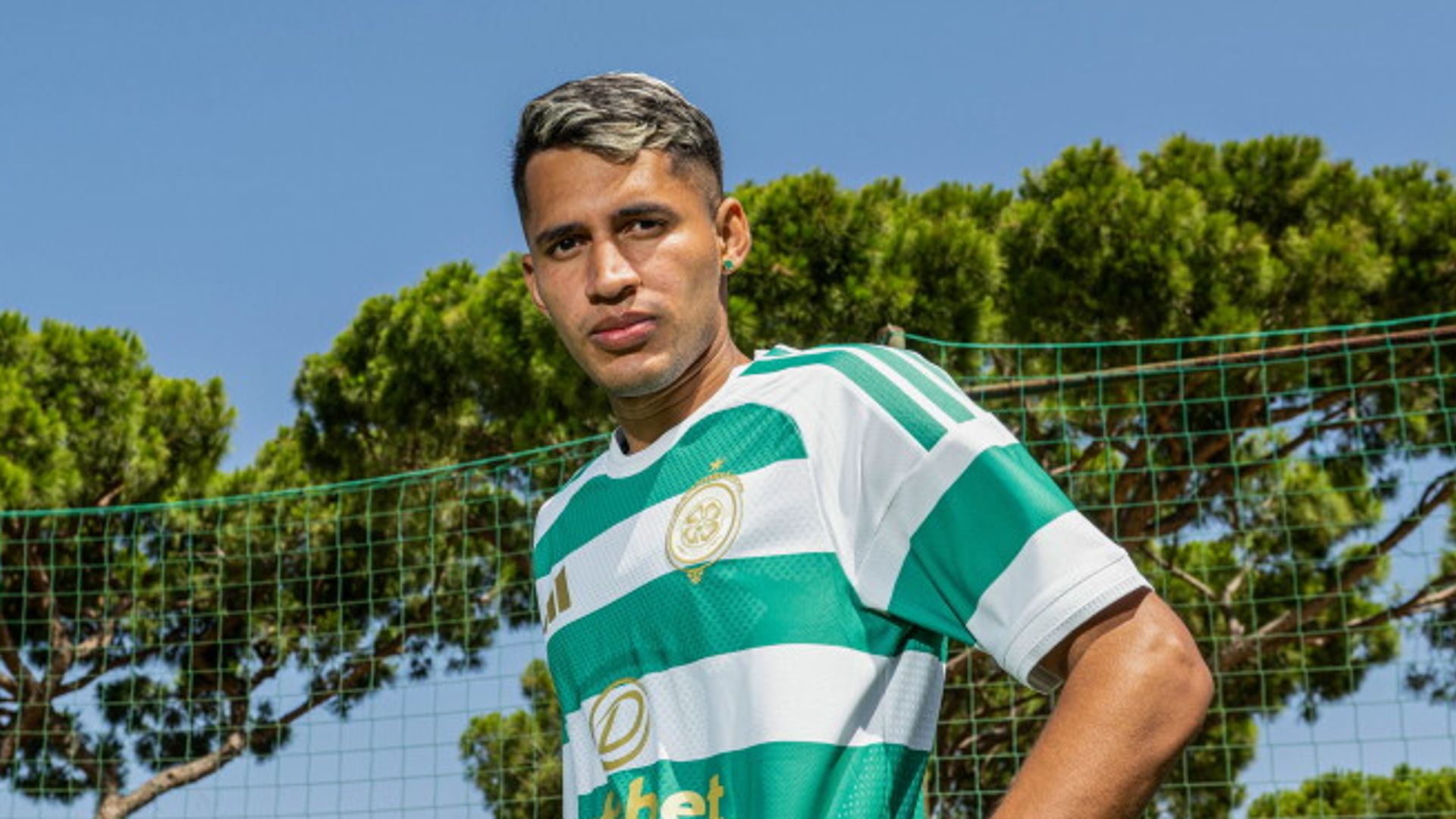 Celtic make first new summer signing as Duran joins from Qarabag